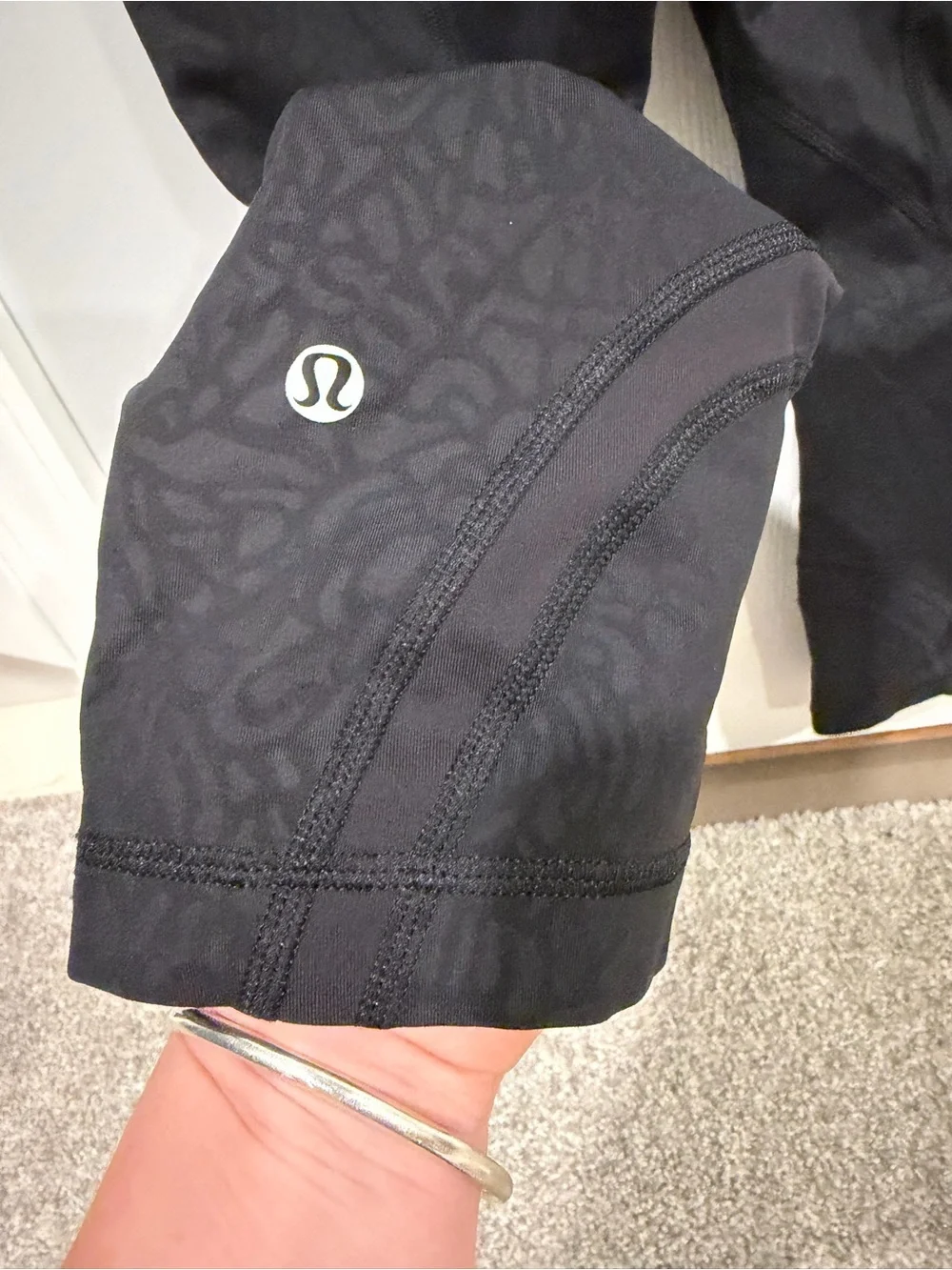 Pre-owned Lululemon Run: Inspire Crop II Print Camo/Embossed Black, Sz 8